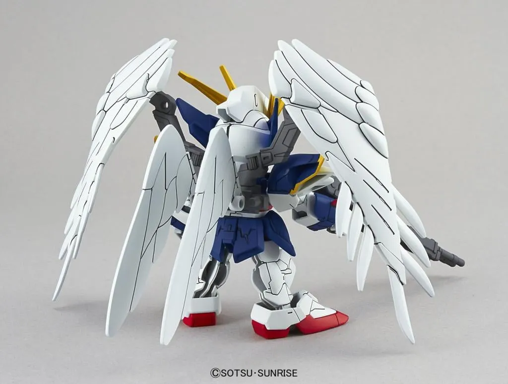 GUNDAM - SD Gundam EX-Standard 004 Wing Gundam Zero (EW) - Model Kit